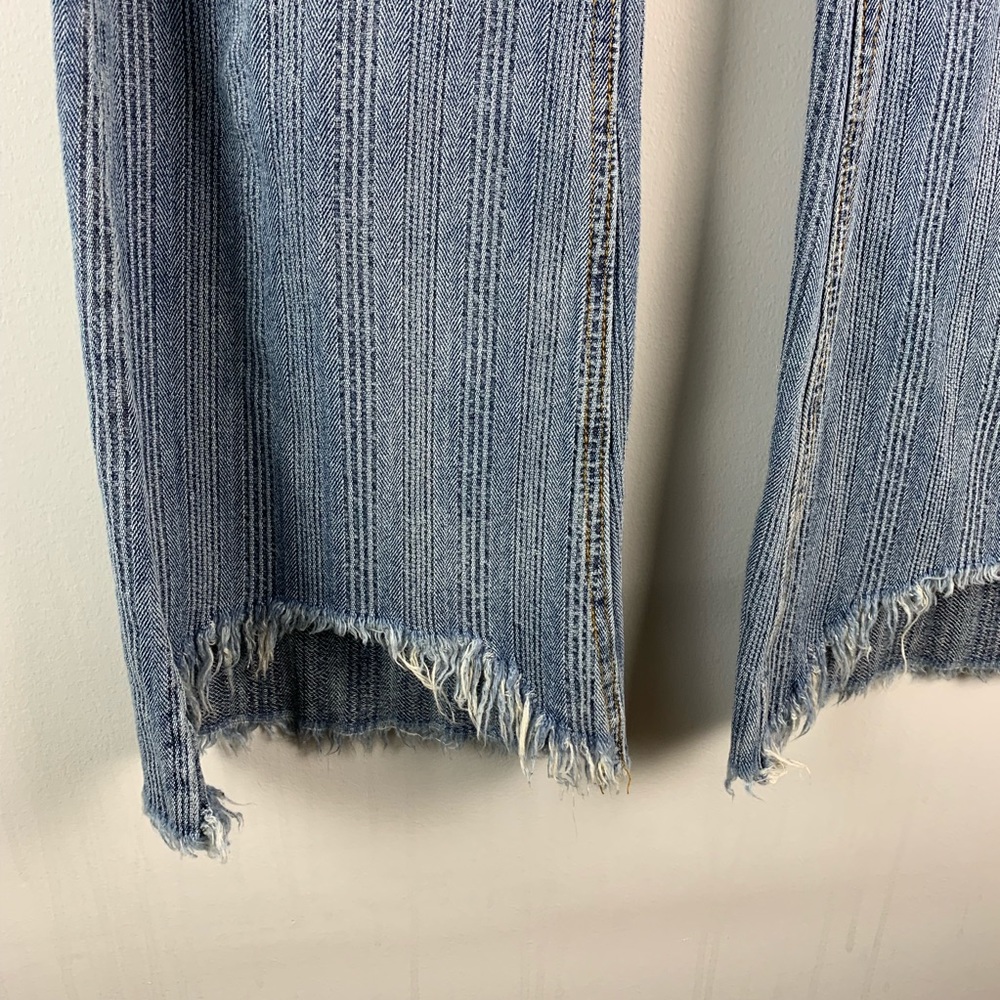 POL Raw Frayed Step Hem Flare Striped Jeans - Picture 5 of 9